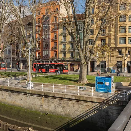 Riverside Old Town By Next Stop Bilbao Room photo